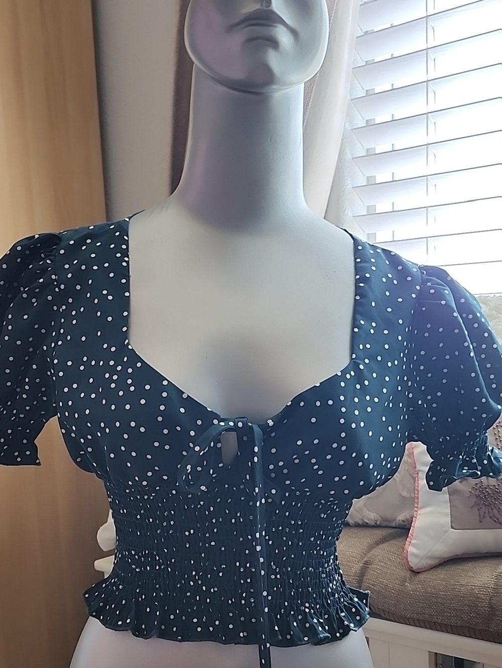 SHEIN Green Polka Dot Puff-Sleeve Tie-Front Crop Top Size S thj1
